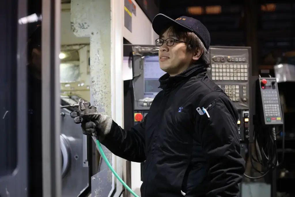 生産部部品加工　生田圭祐